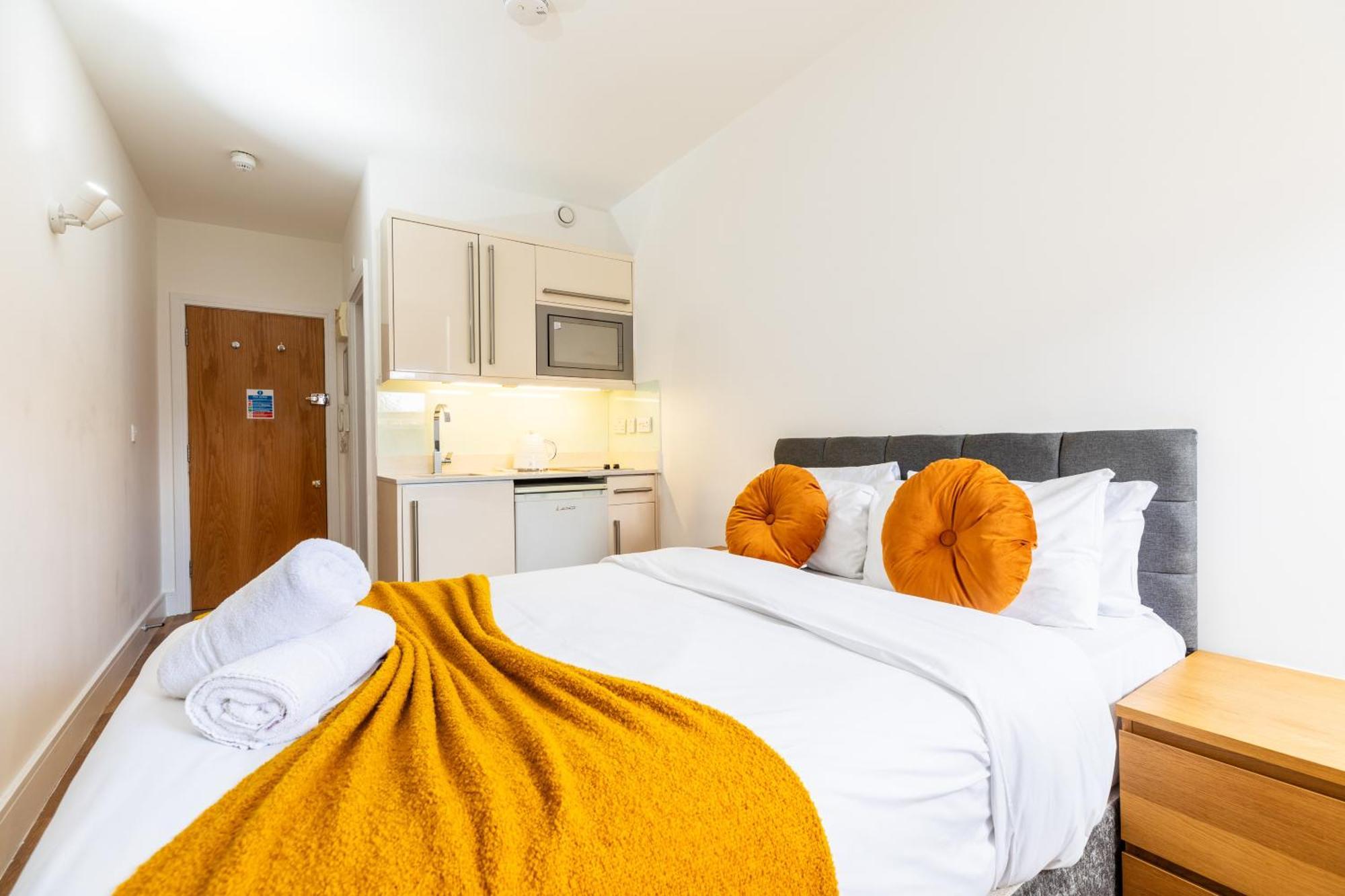 Clarges- Hsk Suites London Exterior foto